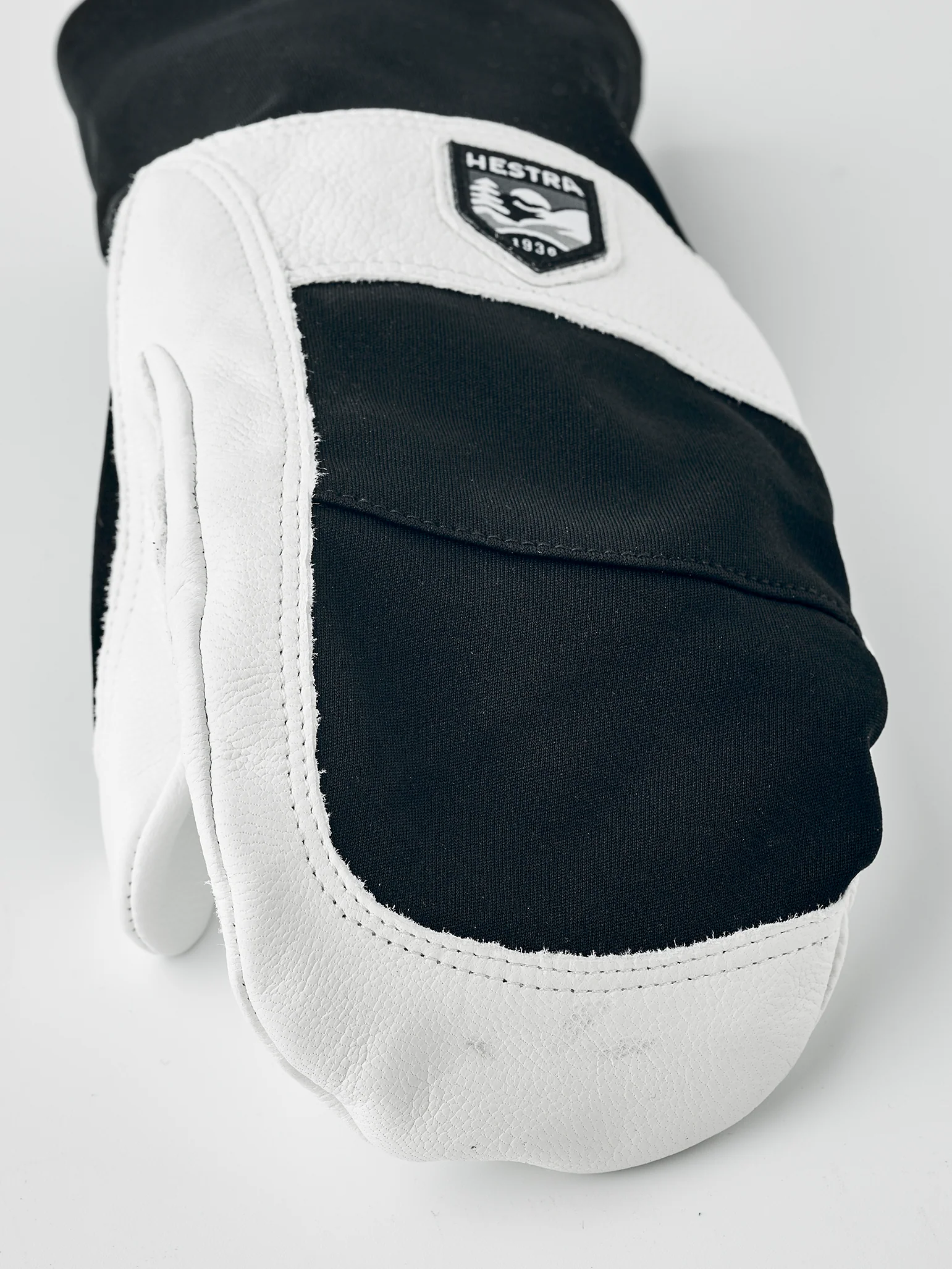 Leather Pull Over Mitt - Image 4