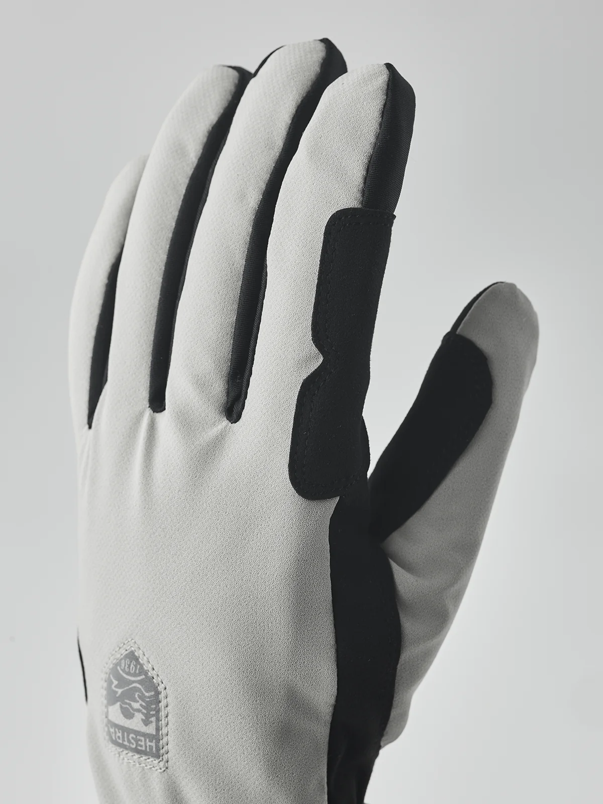 Windbreaker Tracker - 5 finger - Image 7